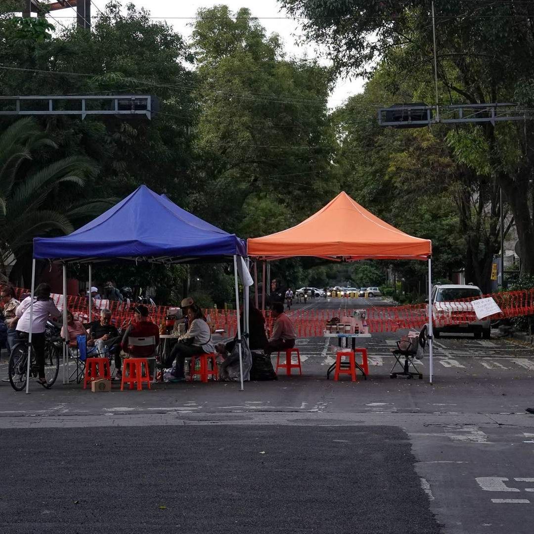 Vecinos exigen frenar los despojos de viviendas en la Del Valle.